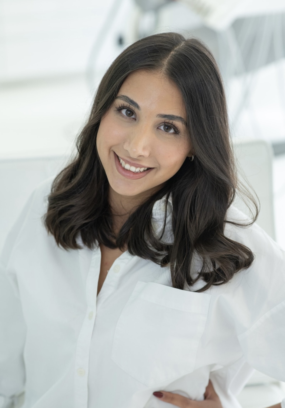 Portraitfoto von Selin Akca